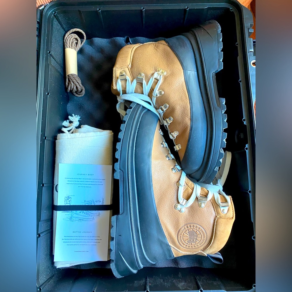 Men’s Size 9 Journey Boot Canada Goose